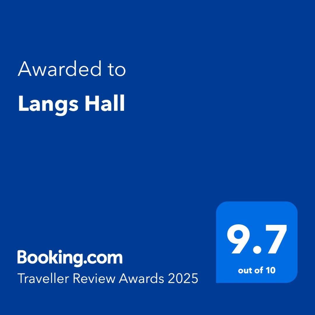 Langs Hall Leyland Buitenkant foto